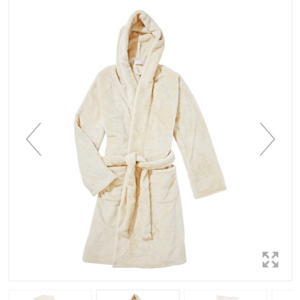 Summer & Rose Cozy Robe